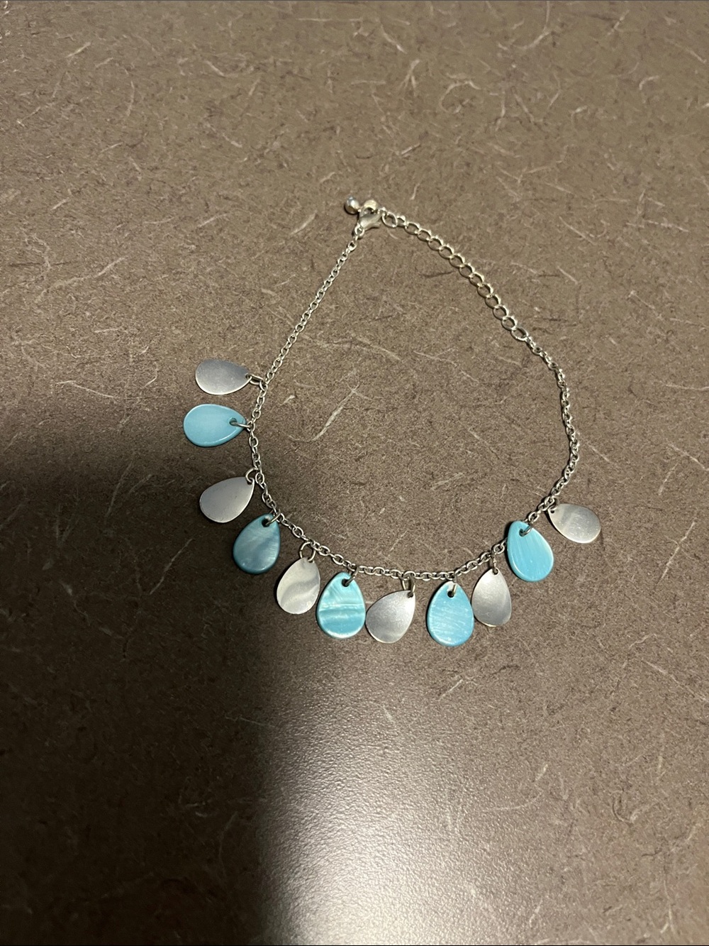 Delicate Blue Teardrop Charm Anklet - Silver tone